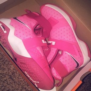 Pink Lebron soldier